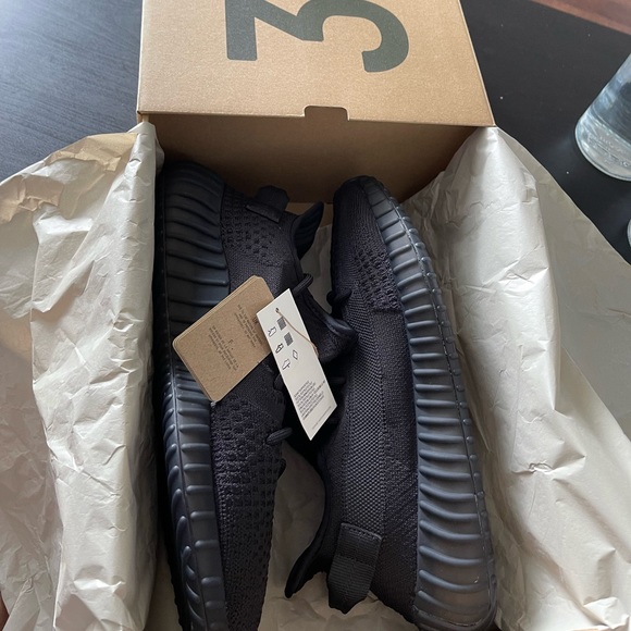 Adidas Yeezy Boost 350 V2 Brand New With Bill Size 11 - Picture 8 of 9